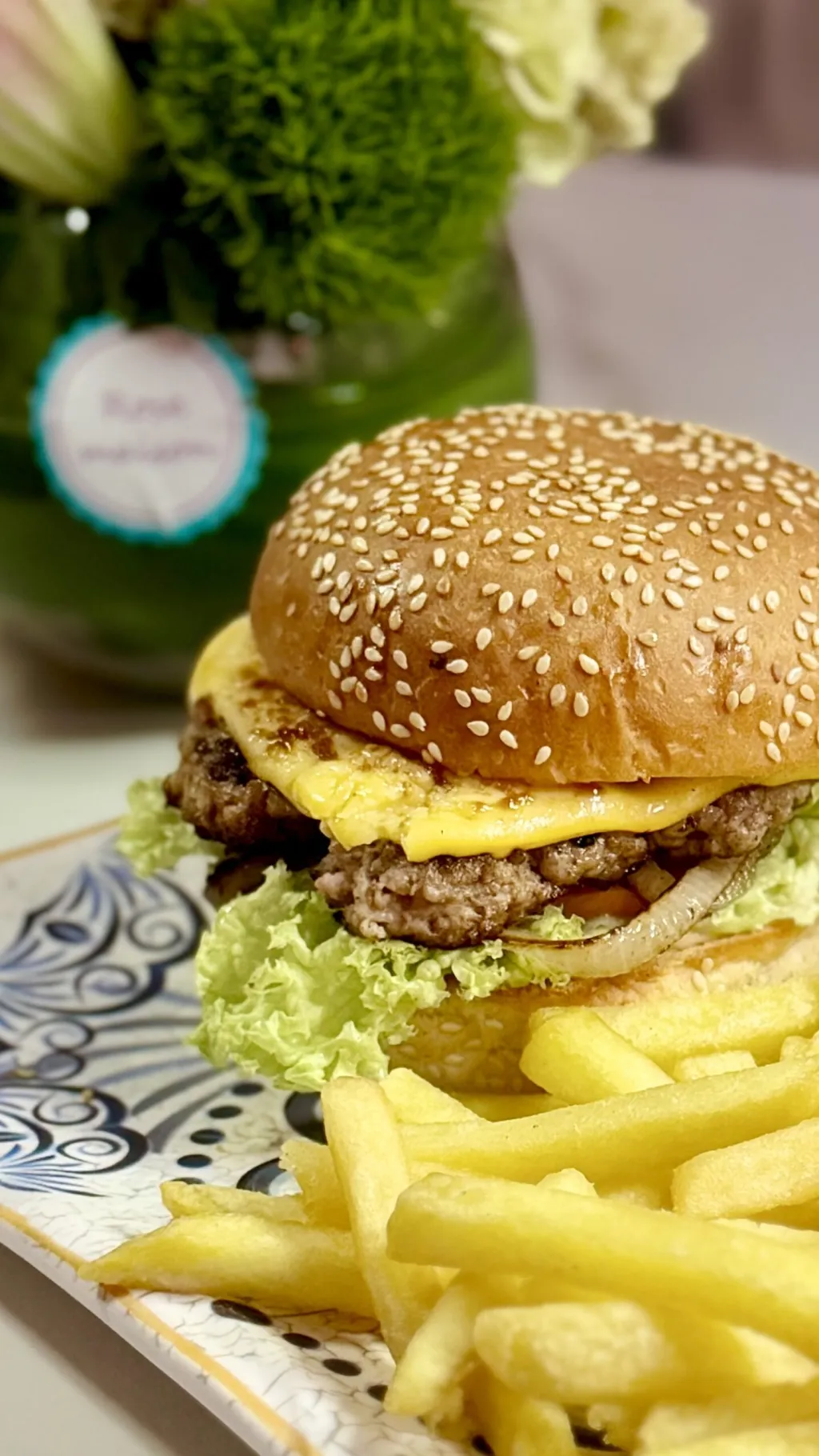 ميزون برغر لحم