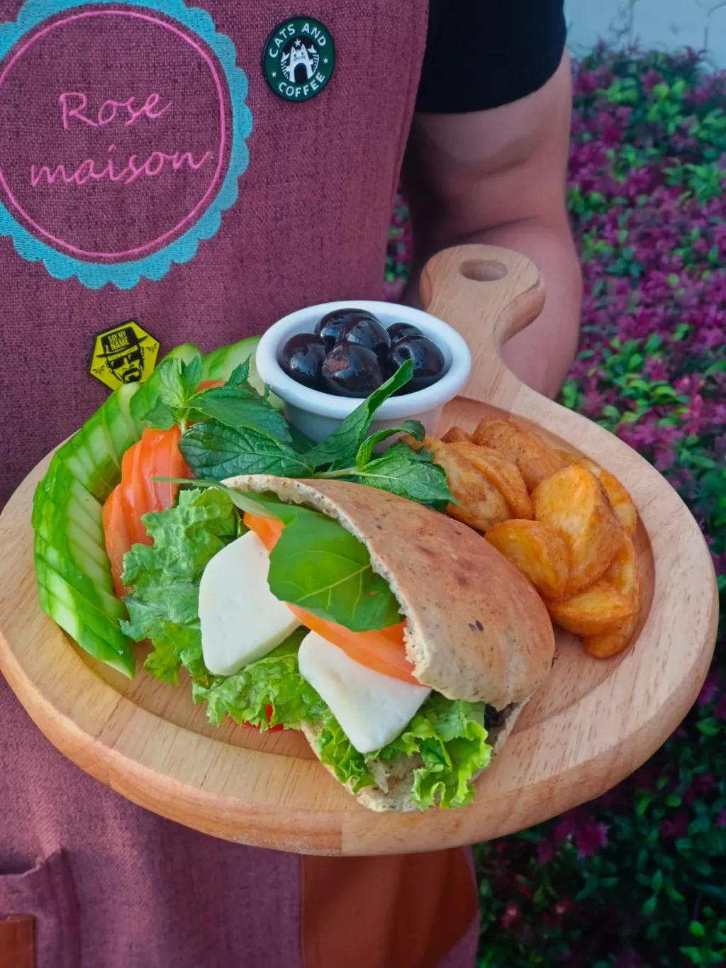 حلوم بيستو صوص