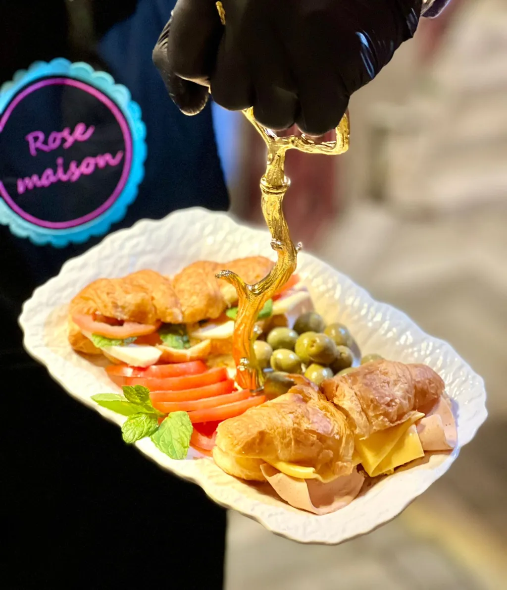 croissant cheese and luncheon cl 418