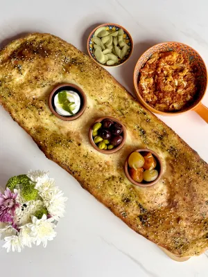 فطور البريوش مع الشكشوكة لا يشمل عرض الشيشة