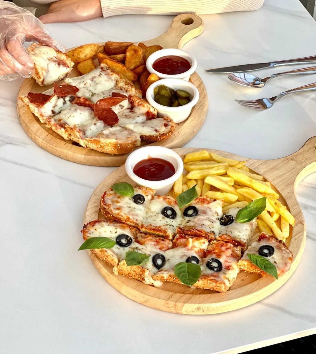 روز بيتزا بيبروني